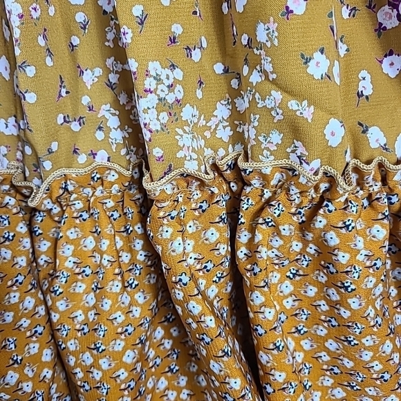 NEW Hailey & Co Women's Make Me Feel Good Floral Maxi Skirt Cream/Yellow Sz XL - Picture 5 of 9